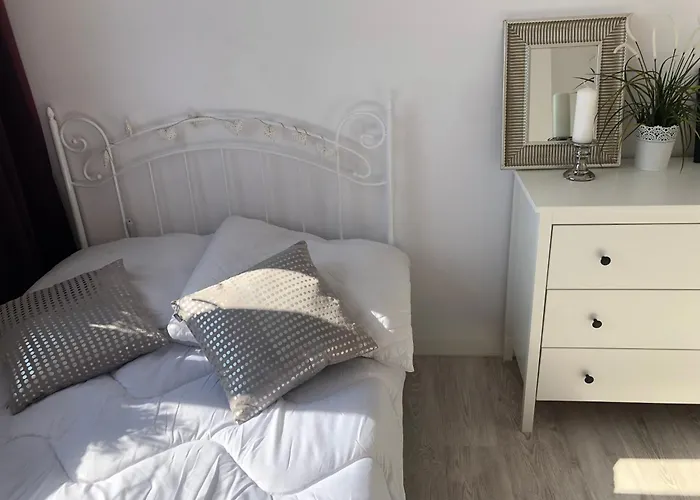 40 M2 Apartament City Centrum- 1Km Od Dworca Centralnego- Piekny Widok Na Warszawe- Nowo Grodzka